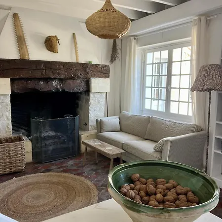 Feriehus La Providence Elegant 5 Bedroom Stone House With Private Pool