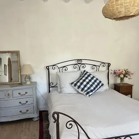 Feriehus La Providence Elegant 5 Bedroom Stone House With Private Pool