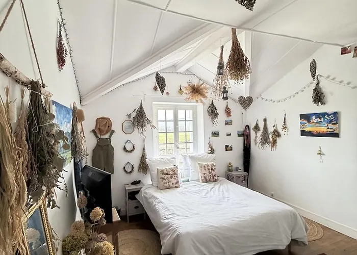 La Providence Elegant 5 Bedroom Stone House With Private Pool Brives-sur-Charente