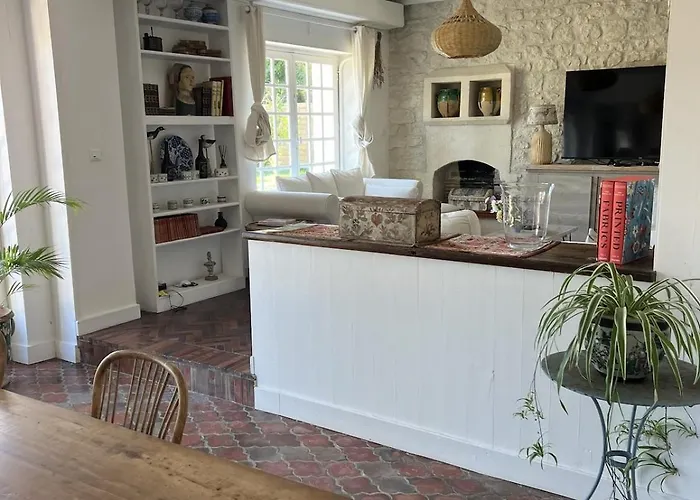 La Providence Elegant 5 Bedroom Stone House With Private Pool * Brives-sur-Charente