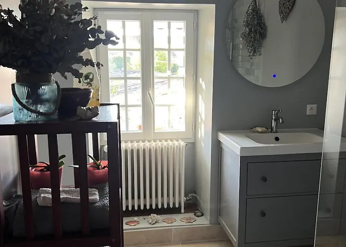 Dom wakacyjny La Providence Elegant 5 Bedroom Stone House With Private Pool *